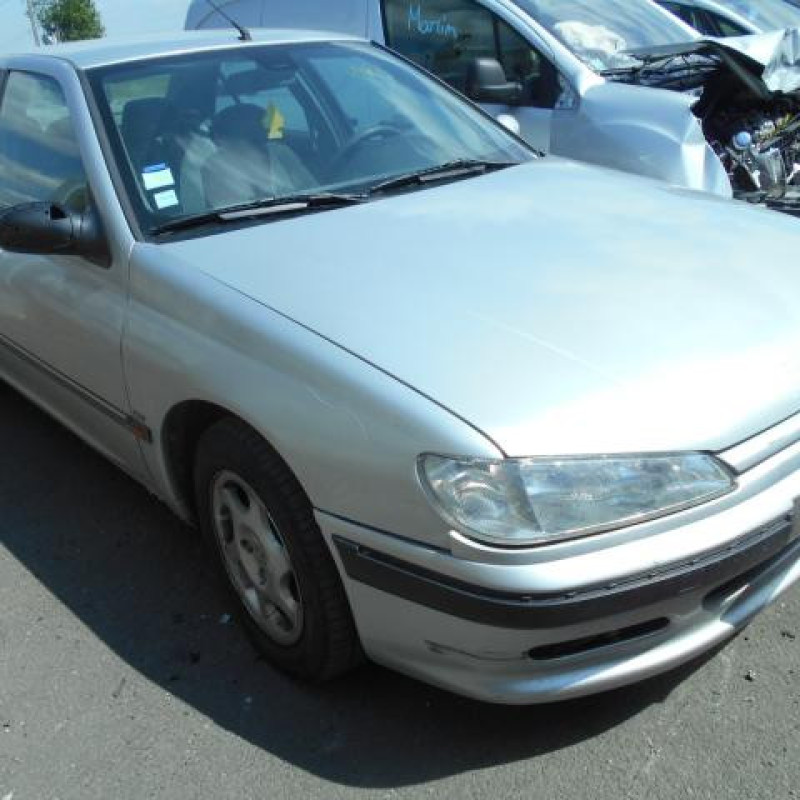 Leve vitre electrique arriere droit PEUGEOT 406 Photo n°4