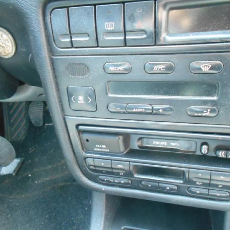 Leve vitre electrique arriere droit PEUGEOT 406 Photo n°8