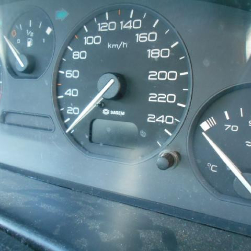 Leve vitre electrique arriere droit PEUGEOT 406 Photo n°9