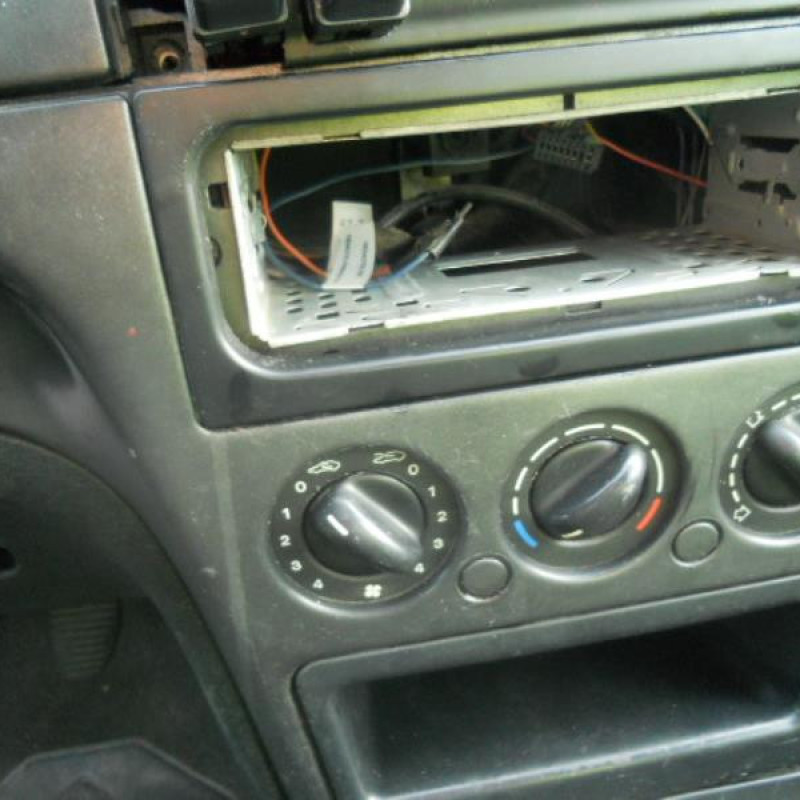 Leve vitre electrique avant droit CITROEN XSARA Photo n°8