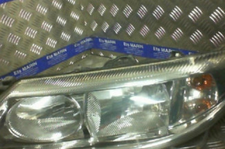 Optique avant principal gauche (feux)(phare) RENAULT LAGUNA 2