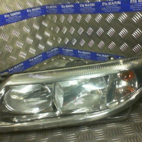 Optique avant principal gauche (feux)(phare) RENAULT LAGUNA 2