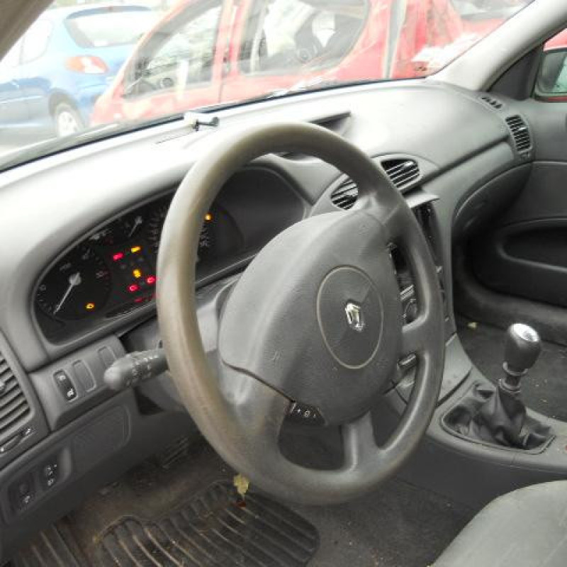 Optique avant principal gauche (feux)(phare) RENAULT LAGUNA 2 Photo n°8