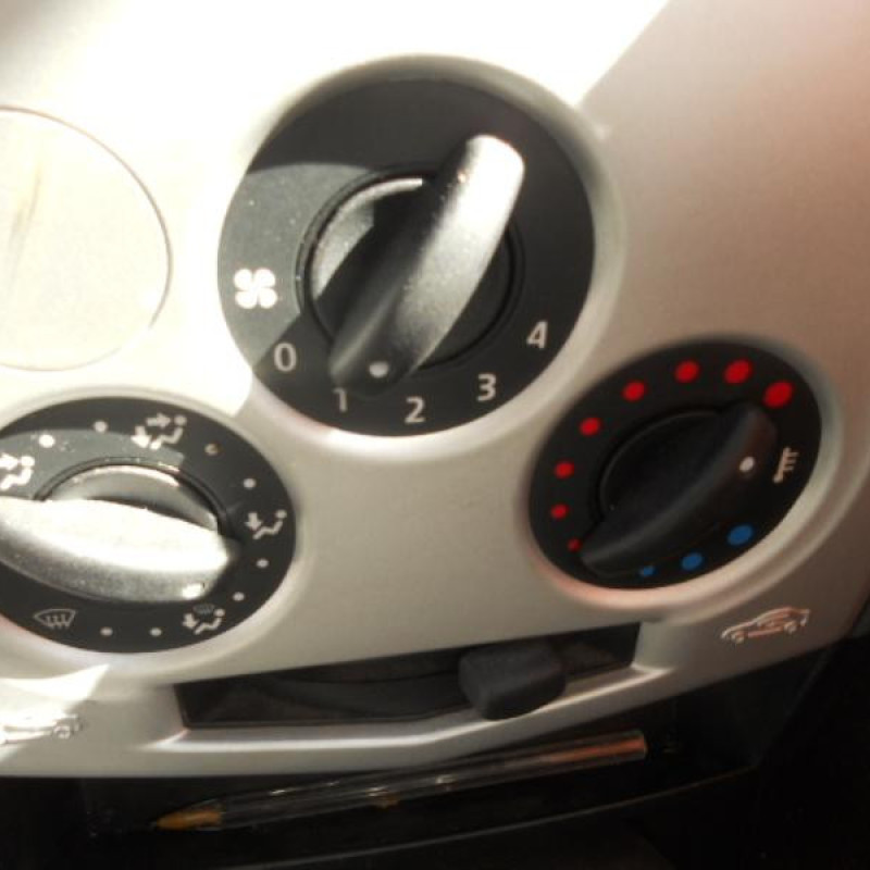 Trappe d'essence DACIA LOGAN MCV 1 Photo n°9