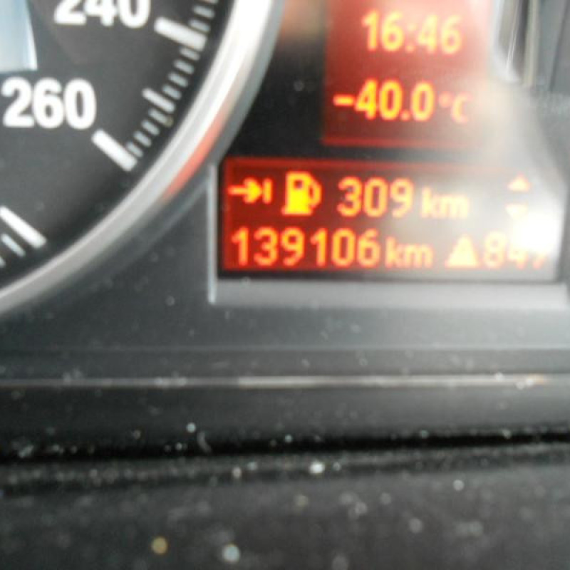 Bouton de warning BMW SERIE 3 E90 Photo n°14