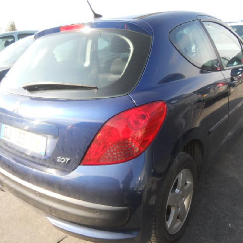Attache ceinture arriere centrale PEUGEOT 207 Photo n°6