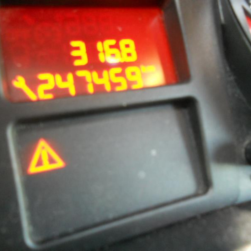 Attache ceinture arriere centrale PEUGEOT 207 Photo n°10