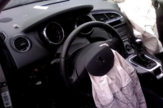 Eclairage de plafonnier PEUGEOT 5008 1