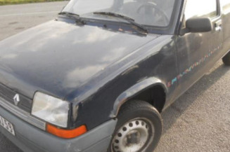 Attache ceinture arriere droit RENAULT SUPER 5