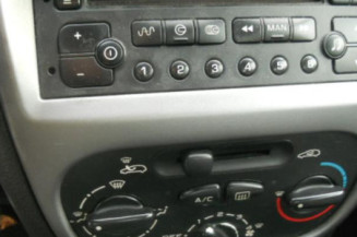 Bouton de warning PEUGEOT 206