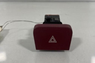 Bouton de warning CITROEN C4 GRAND PICASSO 1 Photo n°1