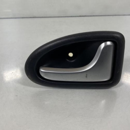 Poignee interieur arriere droit RENAULT CLIO 2 CAMPUS Photo n°1