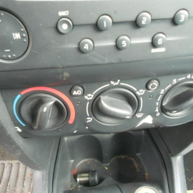Poignee interieur arriere droit RENAULT CLIO 2 CAMPUS Photo n°11