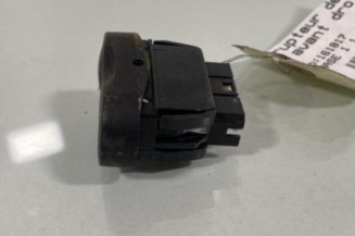 Interrupteur de leve vitre avant droit DACIA DUSTER 1