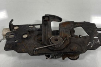 Fermeture de capot FORD FOCUS 3