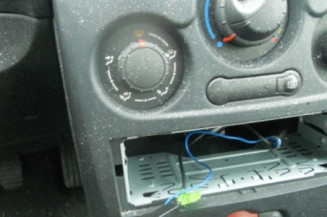 Bouton de warning RENAULT CLIO 3