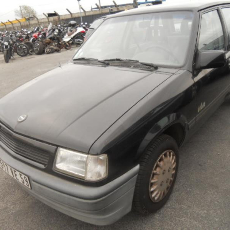 Retroviseur gauche OPEL CORSA A Photo n°6