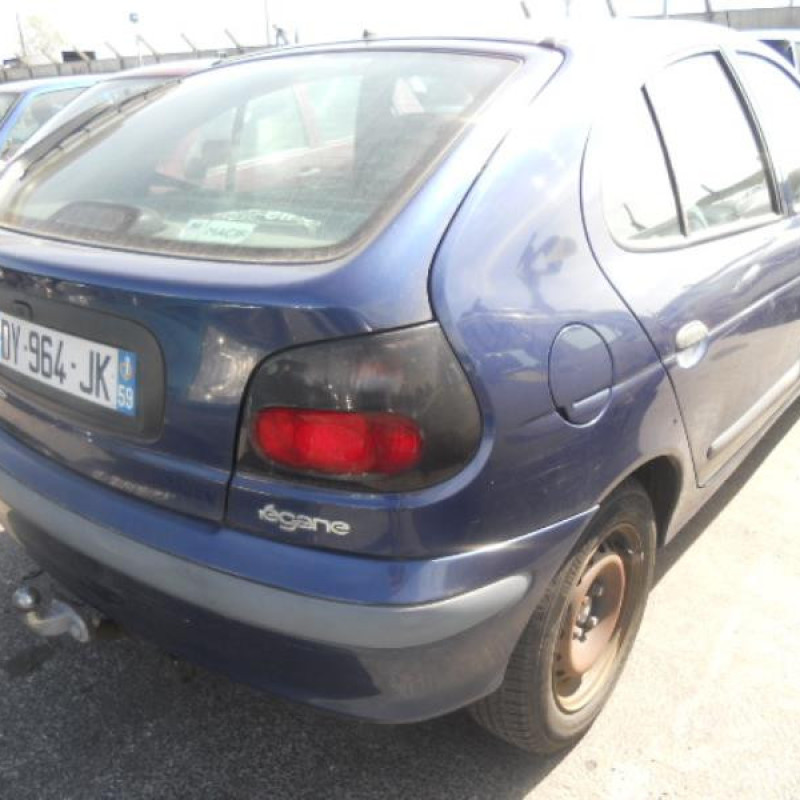 Retroviseur droit RENAULT MEGANE 1 Photo n°5