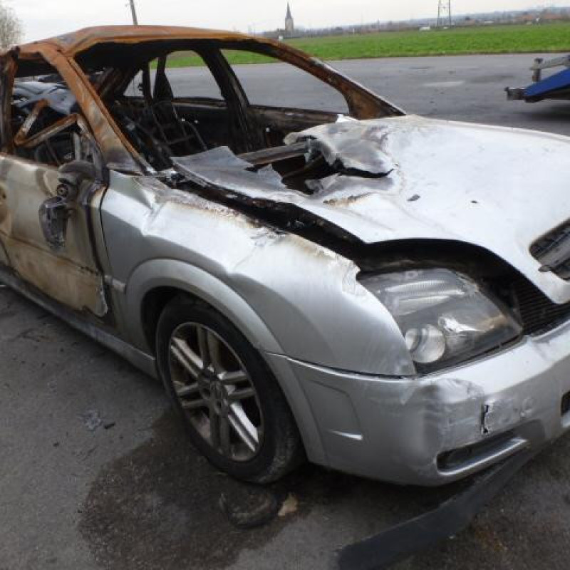 Etrier avant gauche (freinage) OPEL VECTRA C Photo n°4