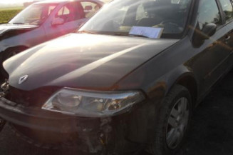 Aile avant droit RENAULT LAGUNA 2
