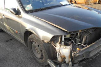 Aile avant droit RENAULT LAGUNA 2