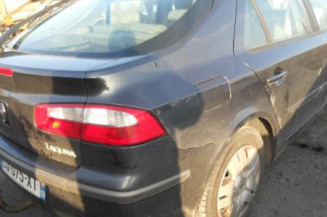 Aile avant droit RENAULT LAGUNA 2
