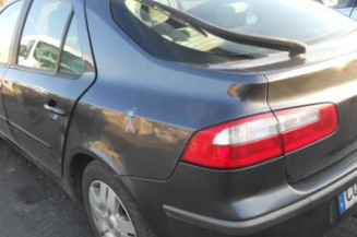 Aile avant droit RENAULT LAGUNA 2