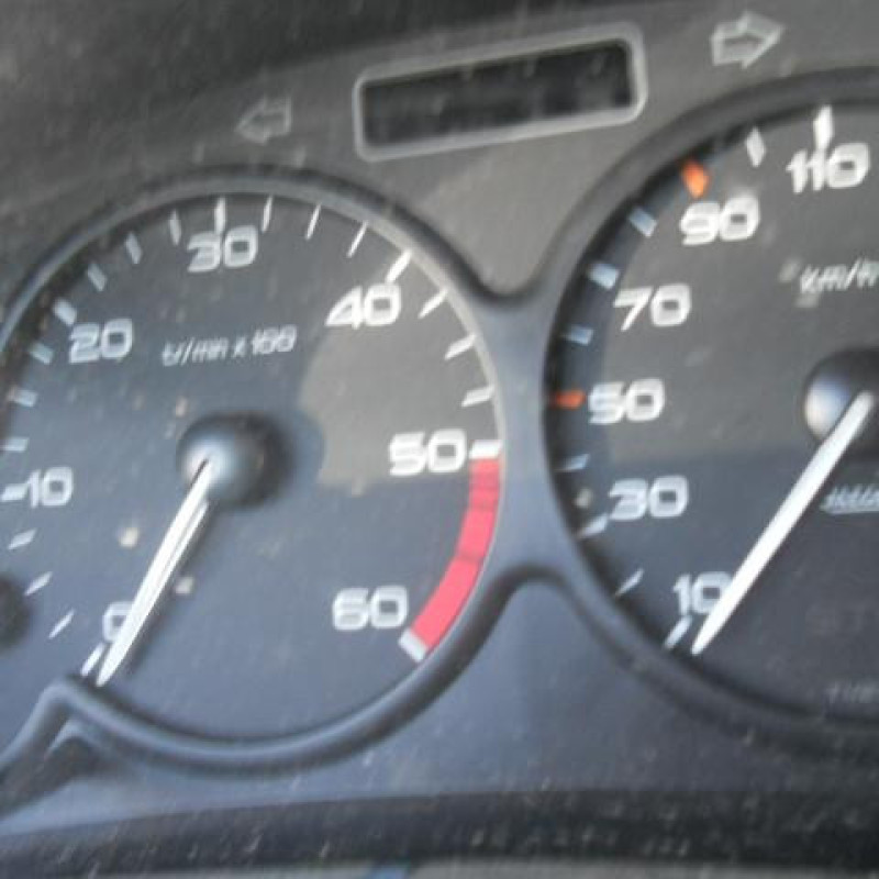 Pivot de moyeu avant droit PEUGEOT 206 Photo n°9