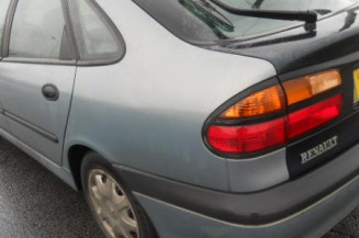Cremaillere assistee RENAULT LAGUNA 1