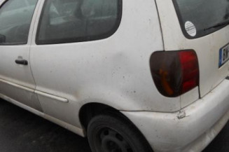 Amortisseur avant droit VOLKSWAGEN POLO 3