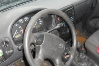 Amortisseur avant droit VOLKSWAGEN POLO 3