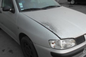Cremaillere assistee SEAT CORDOBA 1