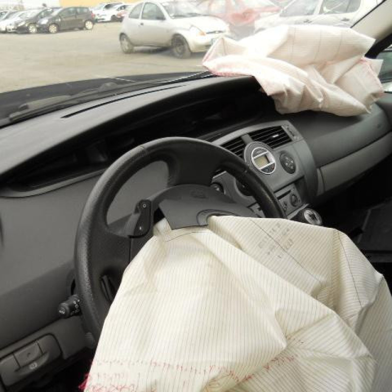 Bloc ABS (freins anti-blocage) RENAULT SCENIC 2 Photo n°9