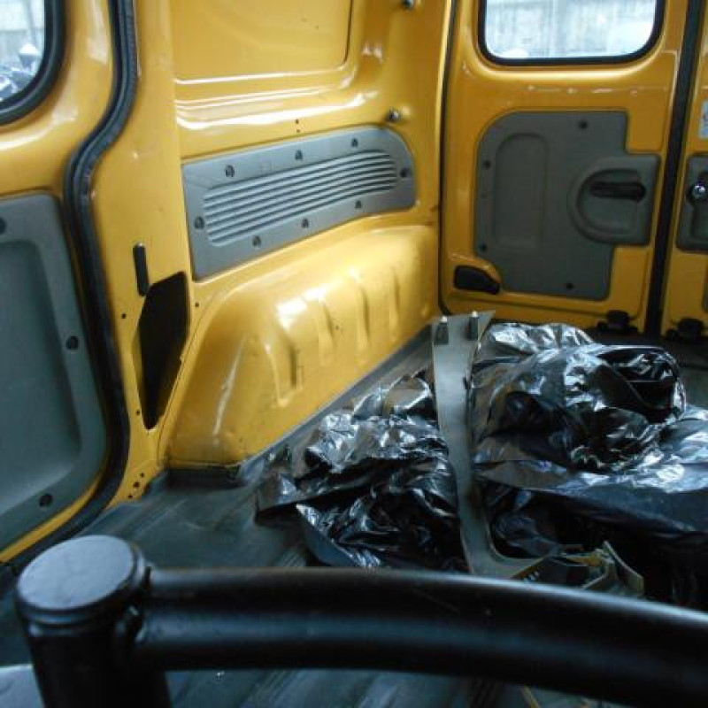 Etrier avant droit (freinage) RENAULT KANGOO 1 Photo n°8