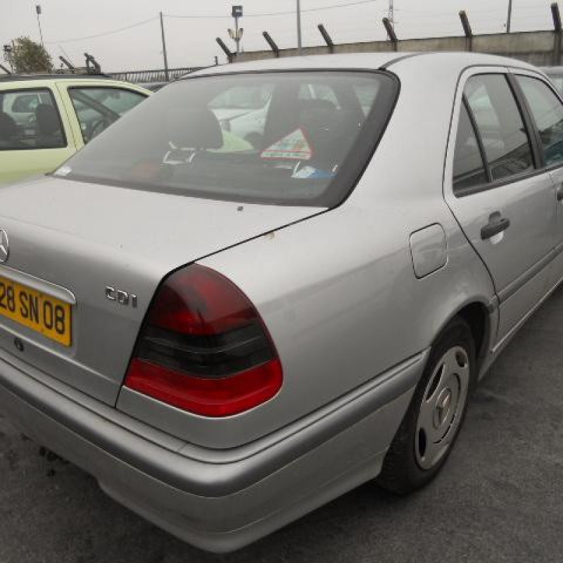 Bras essuie glace arriere MERCEDES CLASSE C 202 Photo n°4