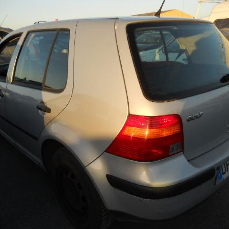 Bloc ABS (freins anti-blocage) VOLKSWAGEN GOLF 4 Photo n°8