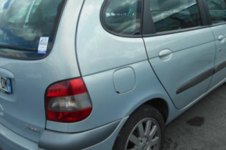 Porte avant droit RENAULT SCENIC 1