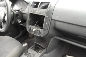 Bras essuie glace avant droit VOLKSWAGEN POLO 4