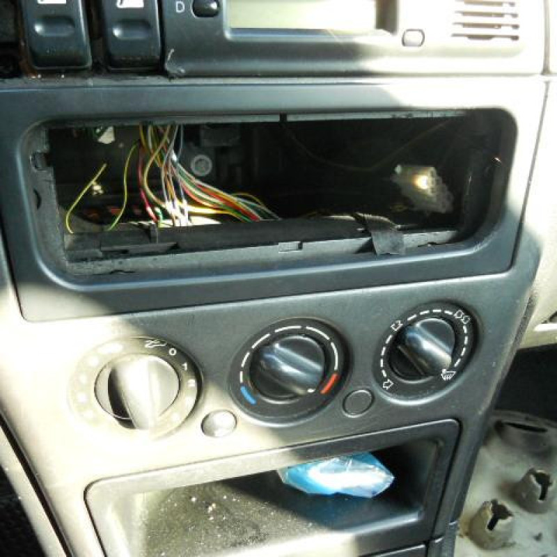 Bloc ABS (freins anti-blocage) CITROEN XSARA Photo n°9
