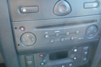 Poignee interieur avant gauche RENAULT CLIO 2