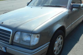Etrier avant gauche (freinage) MERCEDES CLASSE E 124