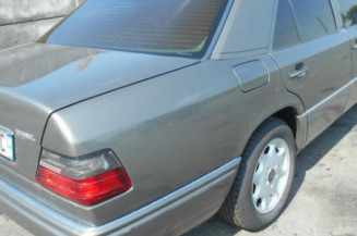 Etrier avant gauche (freinage) MERCEDES CLASSE E 124