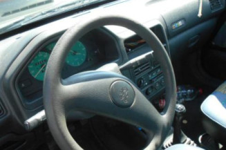 Cremaillere assistee PEUGEOT 106