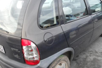 Pivot de moyeu avant gauche OPEL CORSA B