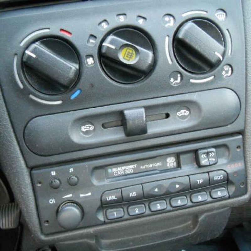 Pivot de moyeu avant gauche OPEL CORSA B Photo n°8