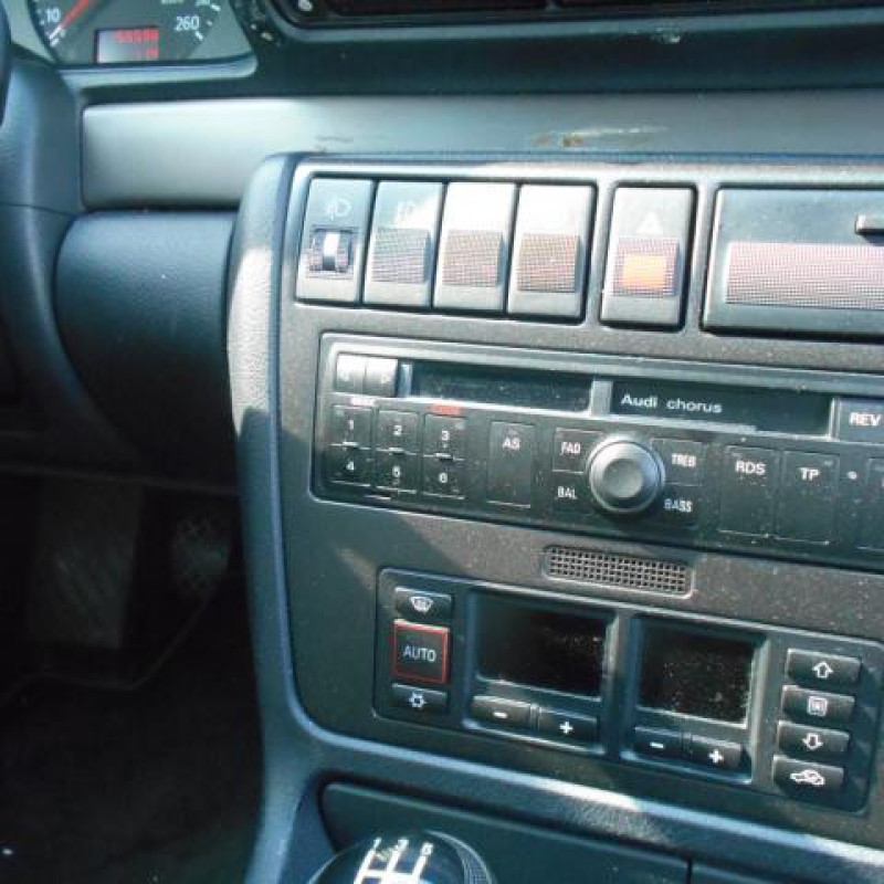 Retroviseur droit AUDI A4 1 Photo n°8