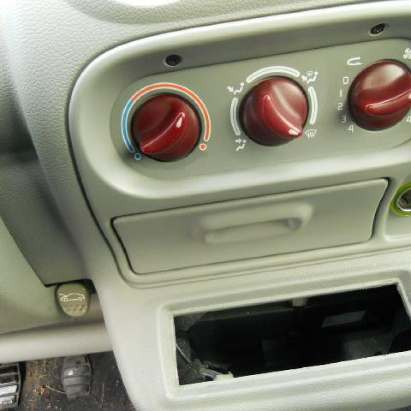 Bloc ABS (freins anti-blocage) RENAULT TWINGO 1 Photo n°6