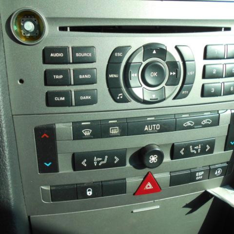 Charniere de capot PEUGEOT 407 Photo n°8