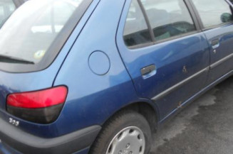 Amortisseur avant gauche PEUGEOT 306