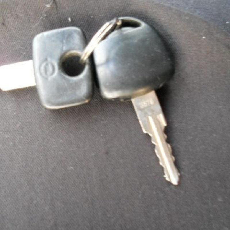 Cardan gauche (transmission) OPEL CORSA B Photo n°9